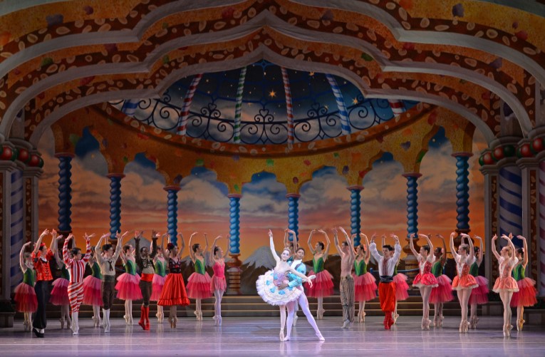 1718Nutcracker_Chelsea Dumas and Juwan Alson_171208-Photo by PeterZay4286[13]