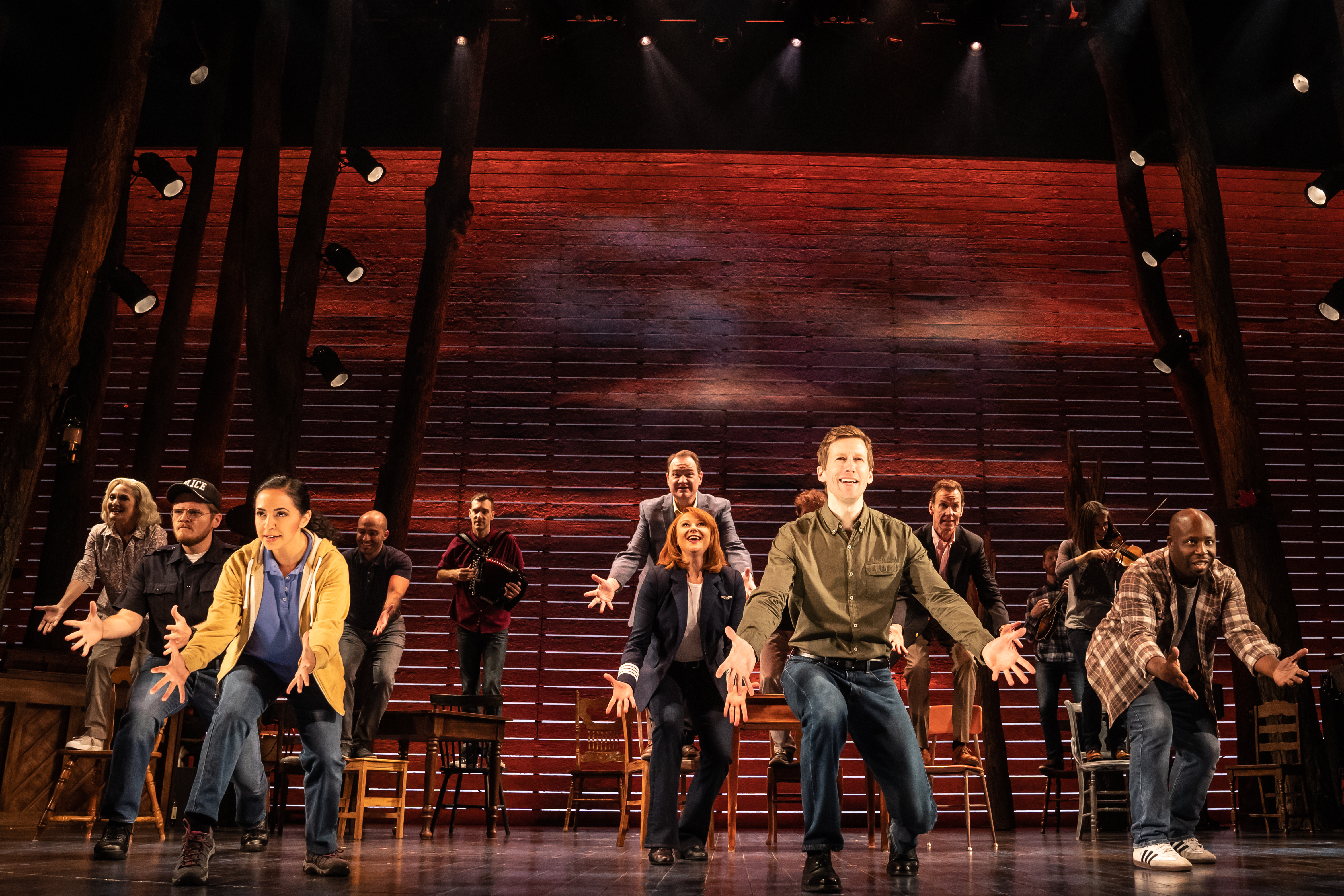 The North American Tour of Come From Away Photo Credit Matthew Murphy_0423-Edit